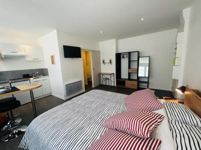 Lumineux 25m² Hyper-centre *